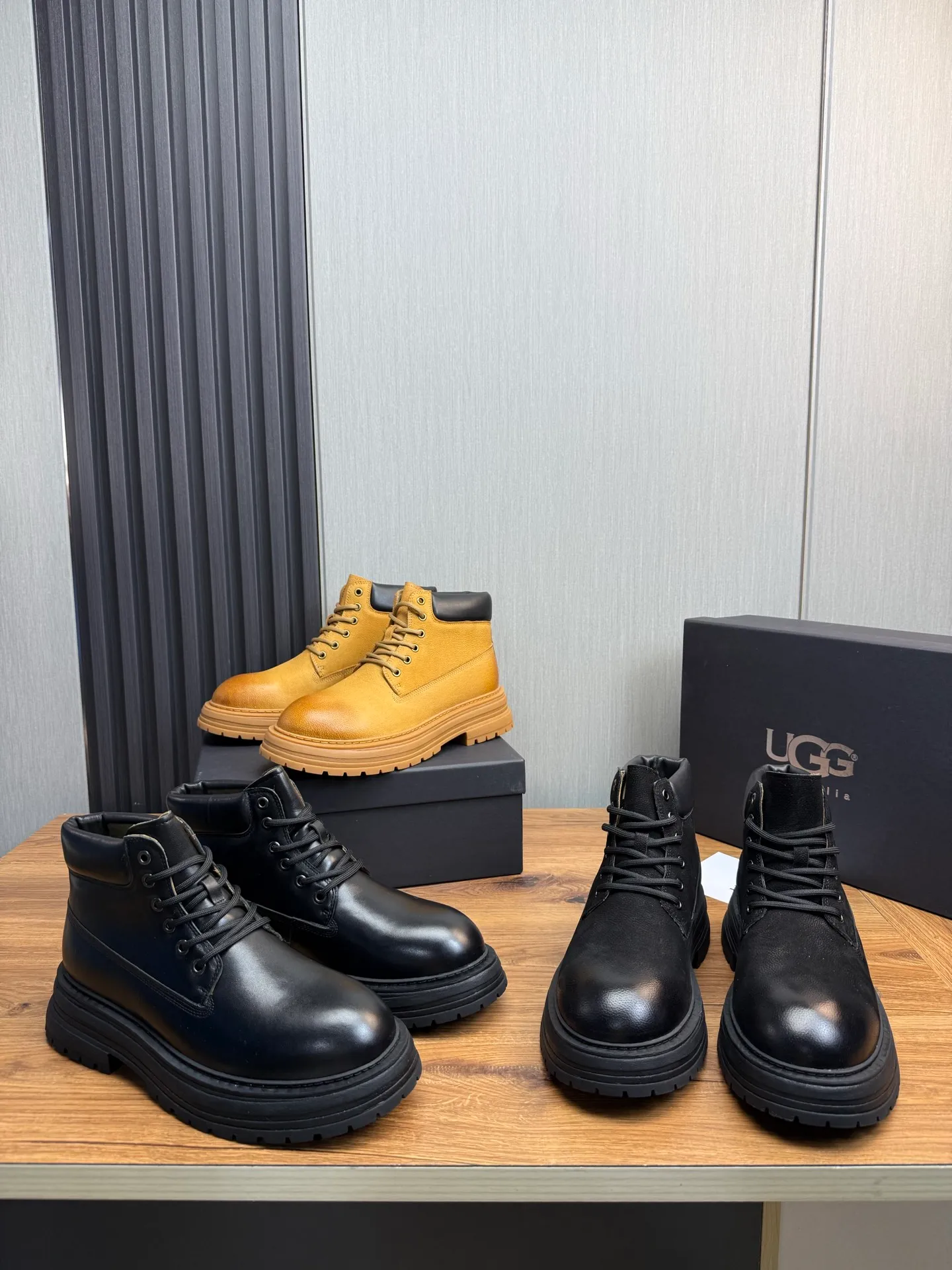 Factory price 680💰 [UGG] Men's hot winter warm boots🐑Simple and fashionable design, cowhide➕comfortable and warm wool lining. Soft and comfortable to wear, good warmth retention, and excellent foot feel. Regular size 38-45